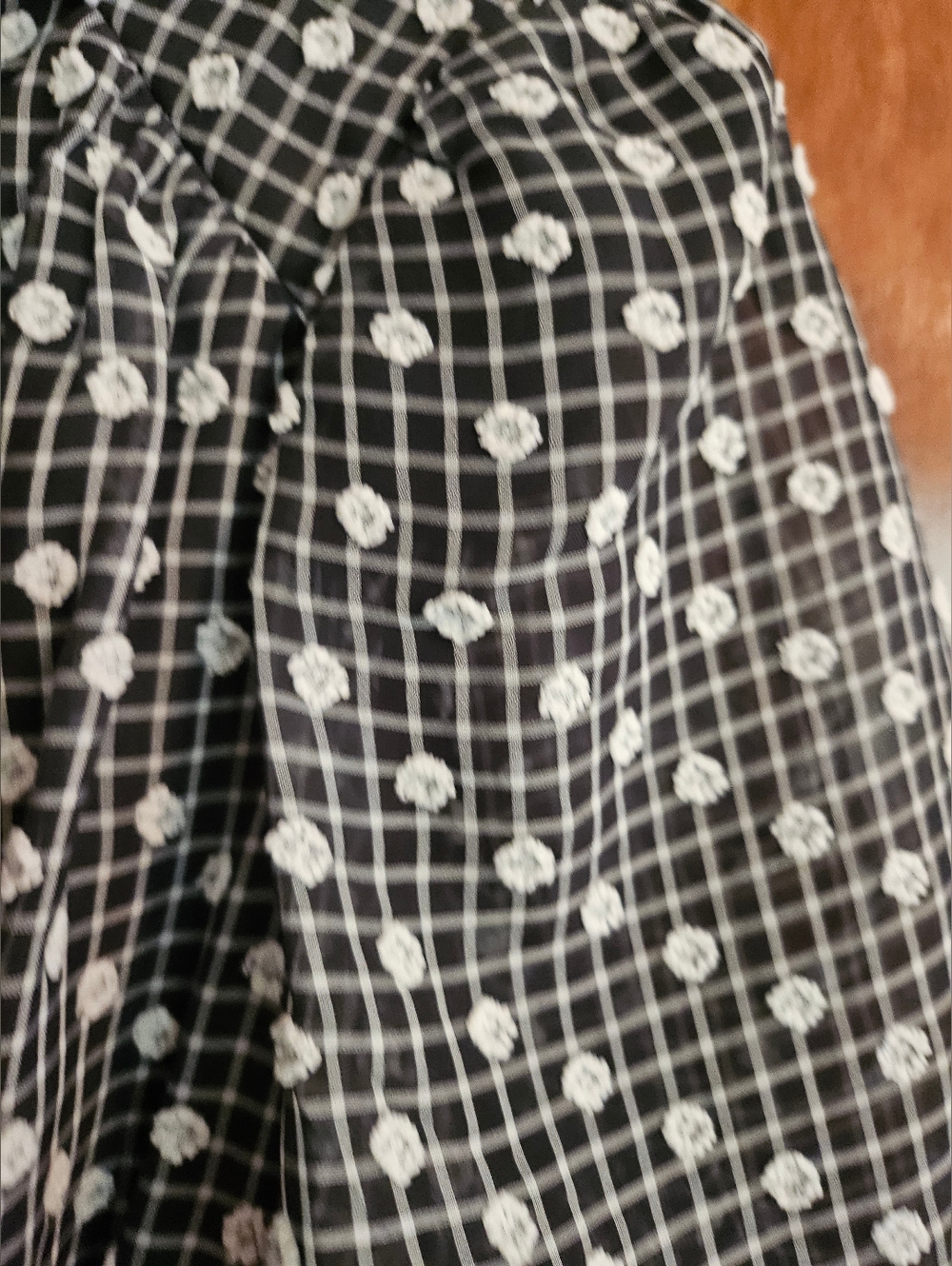 Calvin Klein Women V-Neck Black & White Clip-Dot Chiffon Maxi Dress - Picture 7 of 12